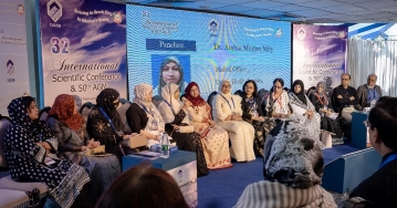 Figure 4: Junior OBGYN leader sharing her insights on overcoming barriers in maternal health service through leadership at the panel discussion on ‘Leadership Development Initiative’ during the 32nd International Scientific Conference & 50th AGM of Obstetrical and Gynaecological Society of Bangladesh.  